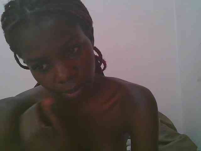 Queen-myrah webcam