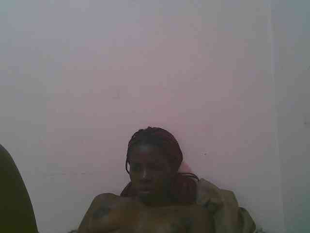Queen-myrah webcam