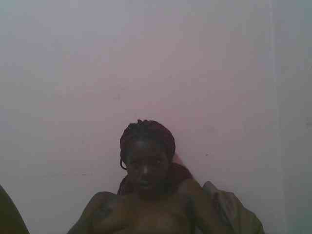 Queen-myrah webcam