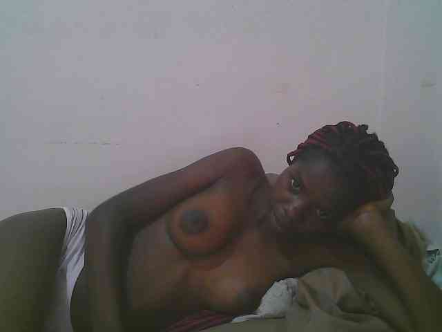 Queen-myrah webcam