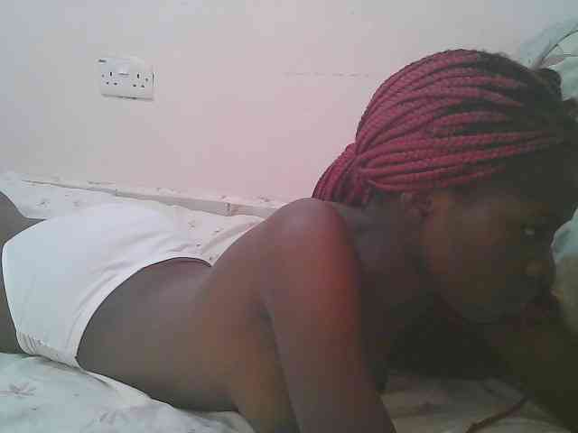 Queen-myrah webcam