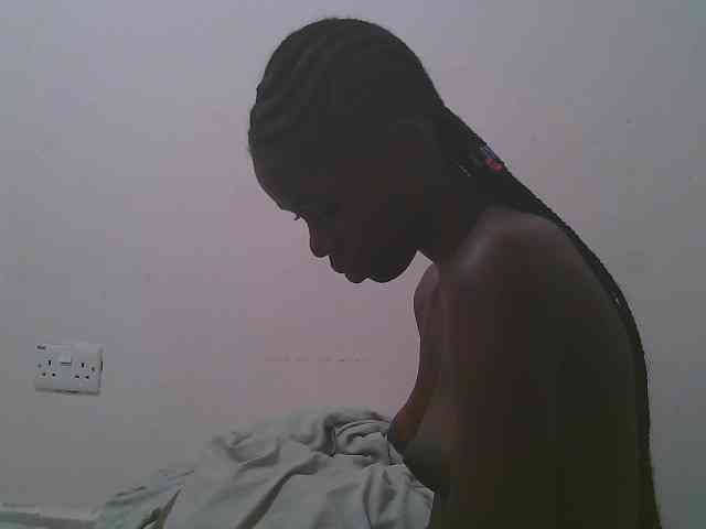 Queen-myrah webcam
