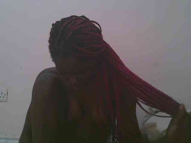 Queen-myrah webcam