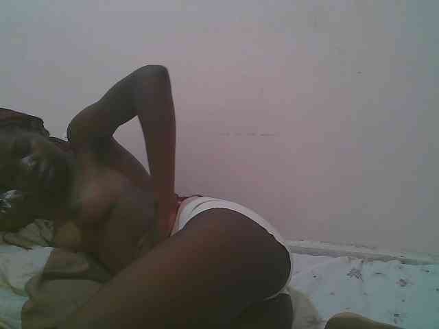 Queen-myrah webcam