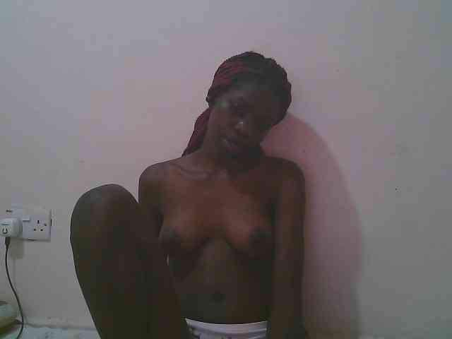 Queen-myrah webcam