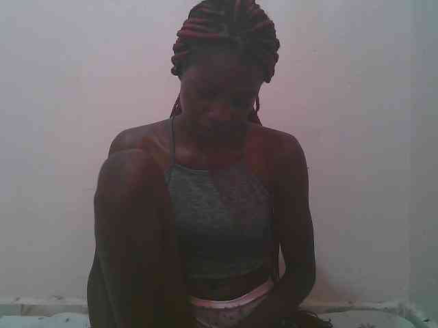 Queen-myrah webcam