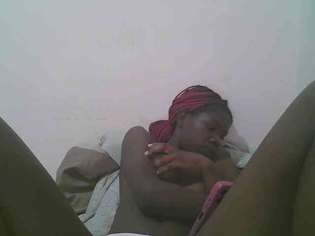 Queen-myrah webcam