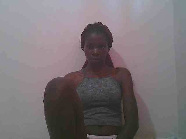 Queen-myrah webcam