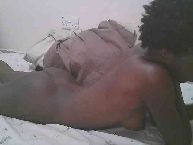 Queen-myrah webcam