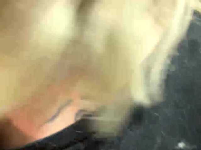 TaneshaDeglow live cam on BongaCams