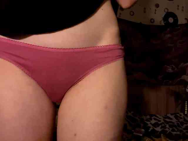 TaneshaDeglow webcam