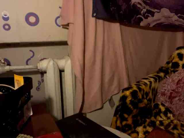 TaneshaDeglow webcam
