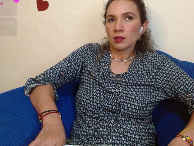 adairamars live cam preview
