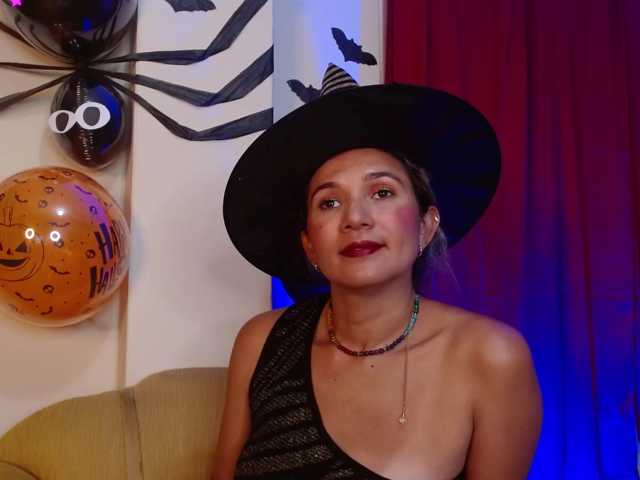 adairamars live cam on BongaCams