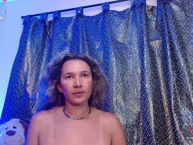 adairamars live cam preview