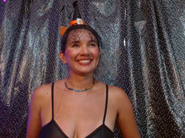 adairamars live cam on BongaCams