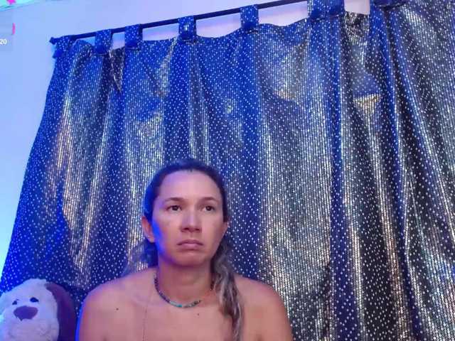 adairamars live cam preview