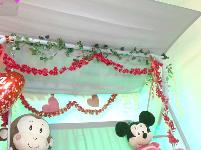 adairamars live cam preview