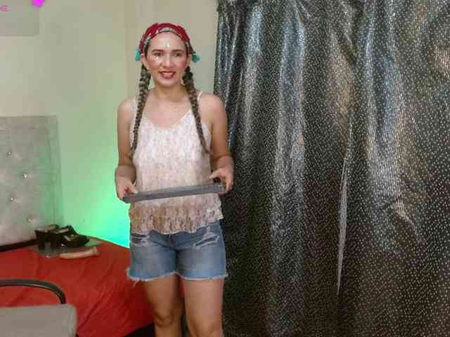 Modelo: adairamars