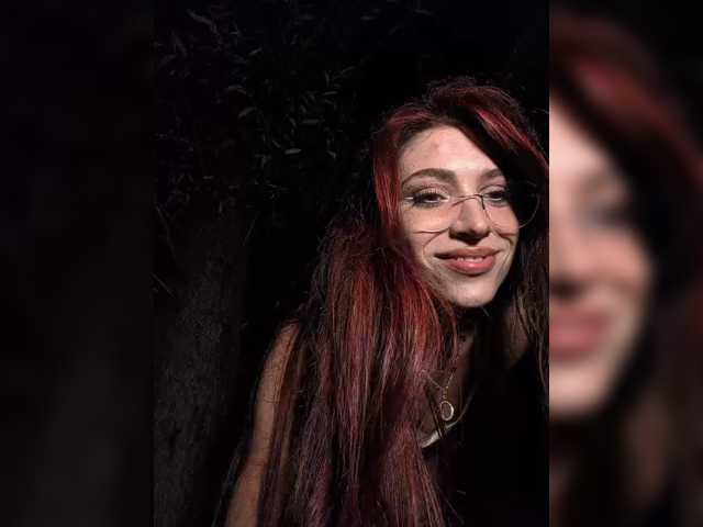 Marseline32 live cam on BongaCams