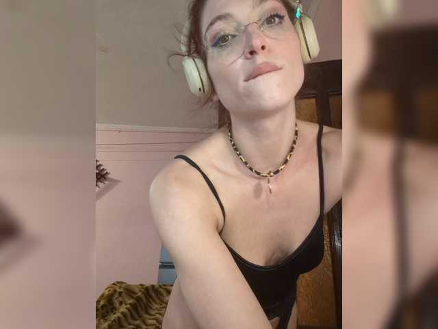 Marseline32 live cam on BongaCams