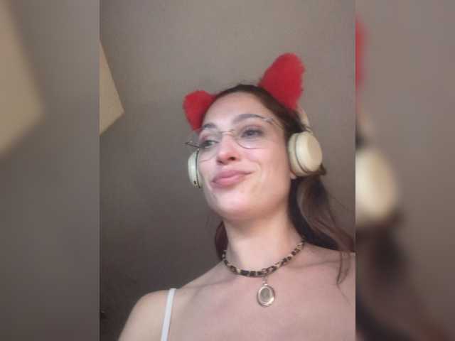 Marseline32 live cam on BongaCams