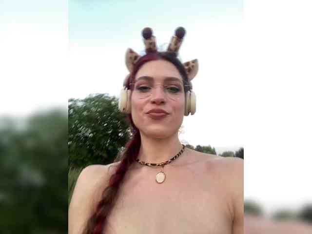 Marseline32's cam show statistics and live stream