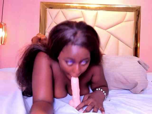 DannaReed Live Webcam on BongaCams