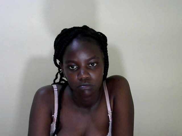 sexybaddie1 live cam on BongaCams