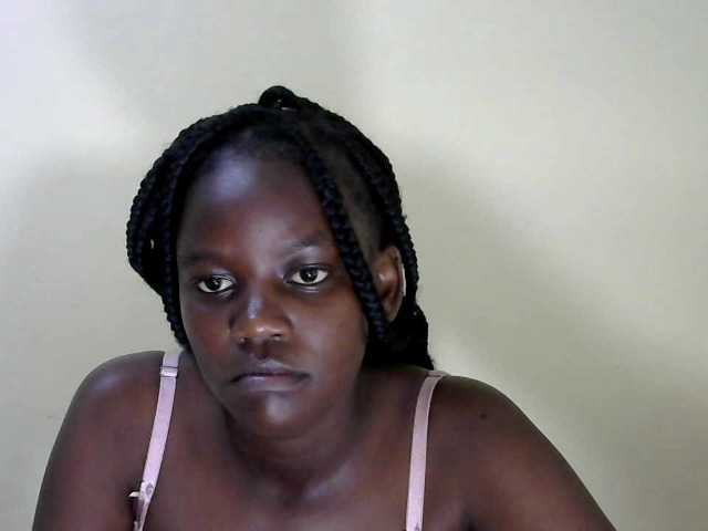 sexybaddie1 live cam on BongaCams