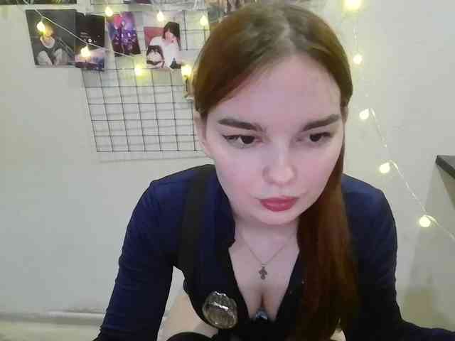 CatrineDeMew webcam