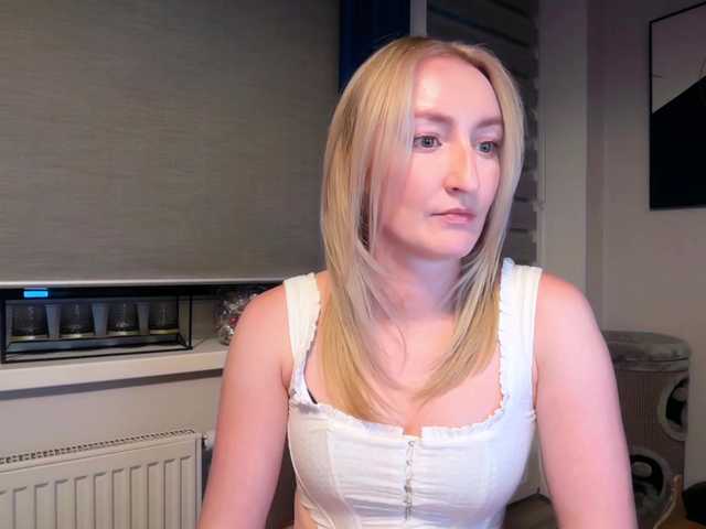 HazyLuna live webcam show