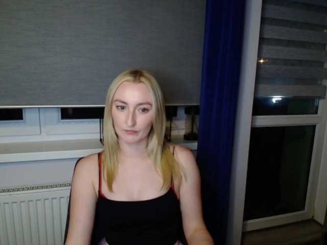 HazyLuna, 26 y/o - Live Cam on BongaCams