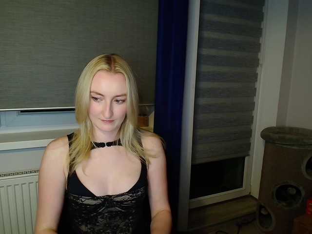 HazyLuna live cam on BongaCams