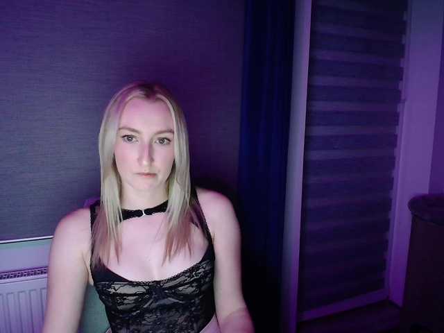 HazyLuna live cam on BongaCams