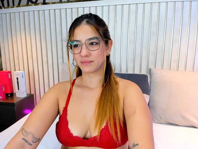 Annie-Rouse live cam on BongaCams