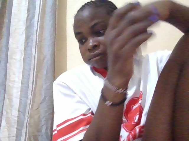 hotqueeny live cam on BongaCams