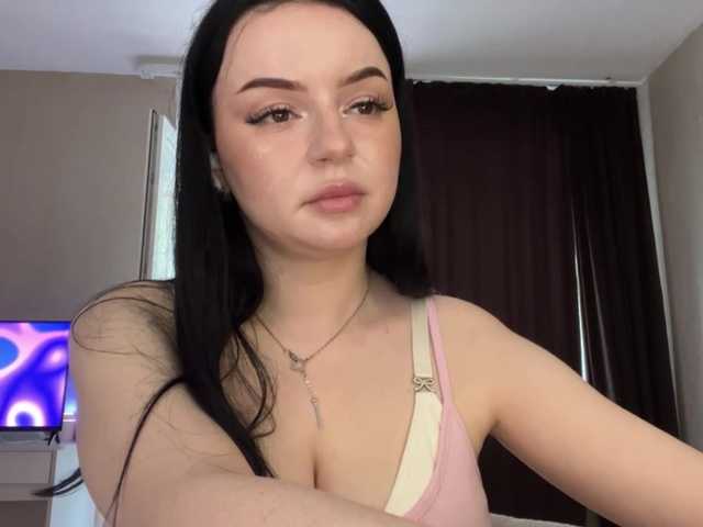 MarinaSavastru live cam on BongaCams