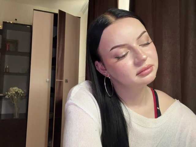 MarinaSavastru live cam on BongaCams