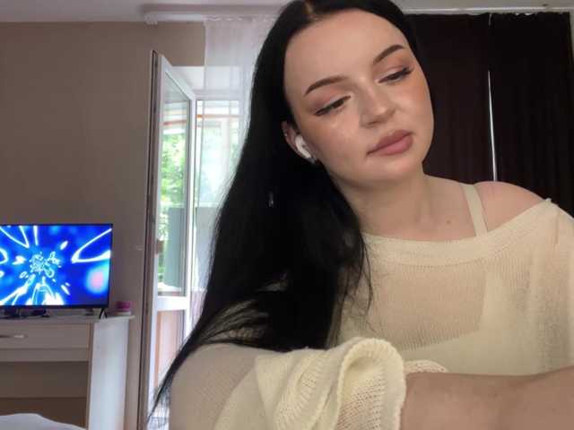 MarinaSavastru live cam on BongaCams