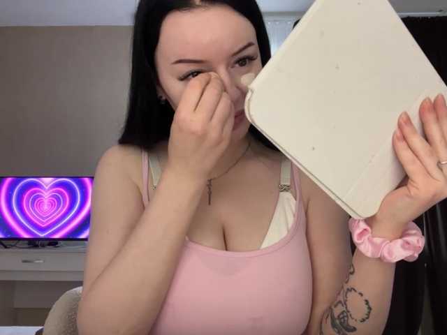 MarinaSavastru live cam on BongaCams