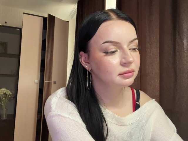 MarinaSavastru live cam on BongaCams