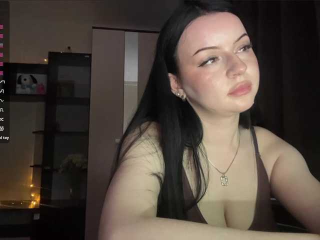 MarinaSavastru live cam on BongaCams