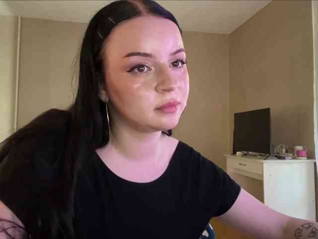MarinaSavastru webcam