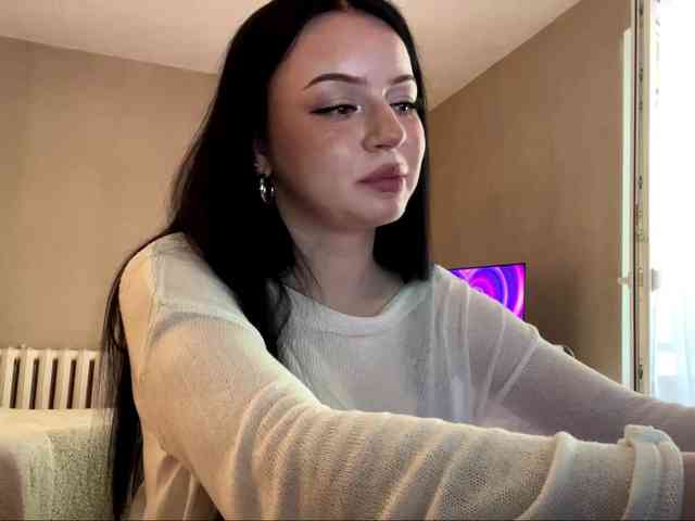 MarinaSavastru Live Webcam on BongaCams