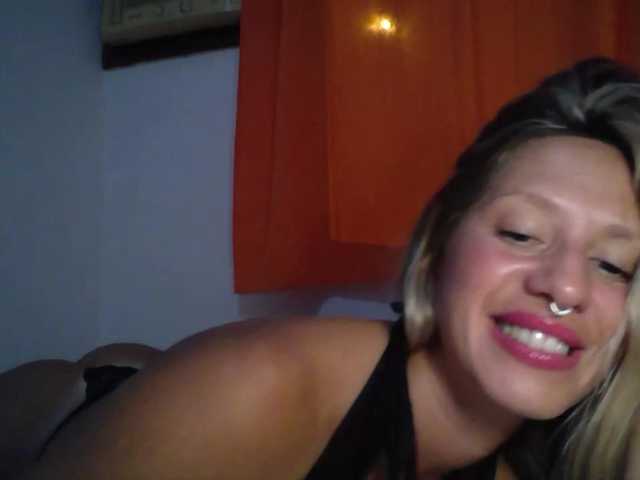 DariaKimchi live cam on BongaCams