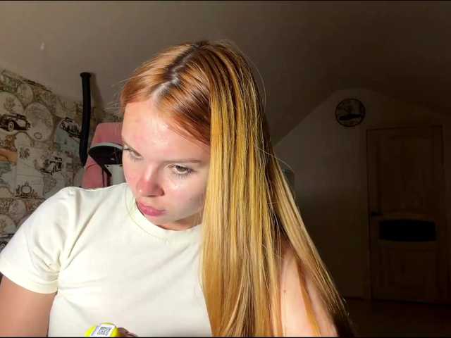 AmberKimchi live webcam show