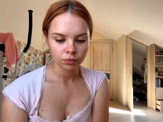 AmberKimchi webcam