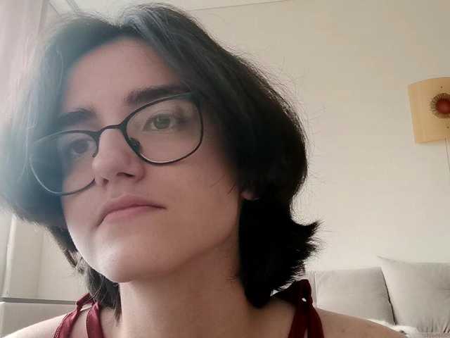 le modèle DonetteMarrin est en webcam porno dans un show sur le site bongacams, il possède les tags suivants: White/Caucasian,Brunette,Trimmed