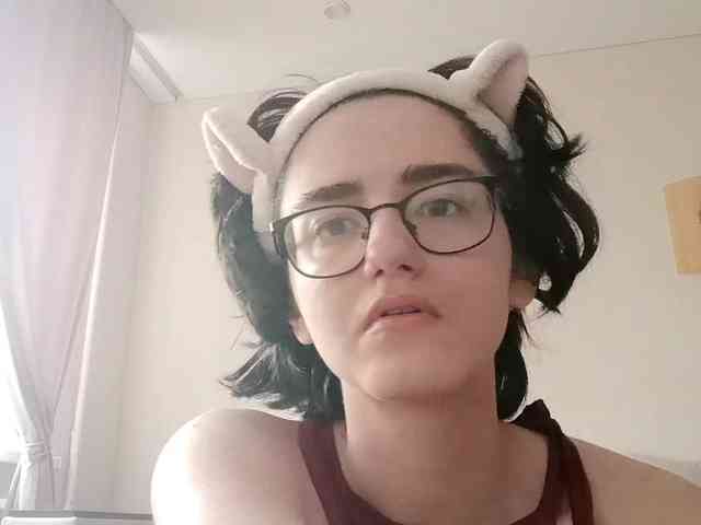 Modèle: DonetteMarrin